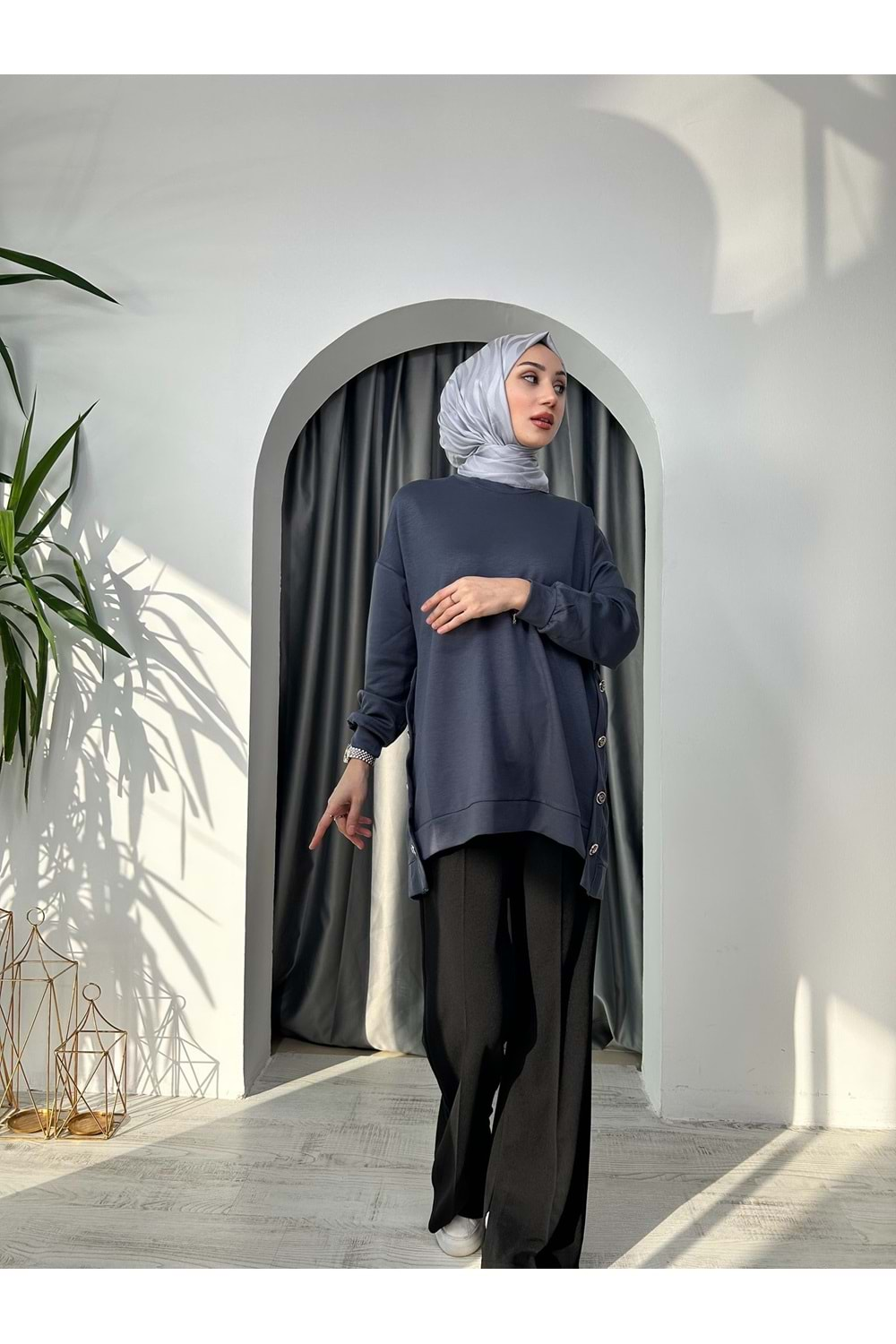 Düğme Detaylı Osho Kumaş Tunik 24870 - Füme - S-M