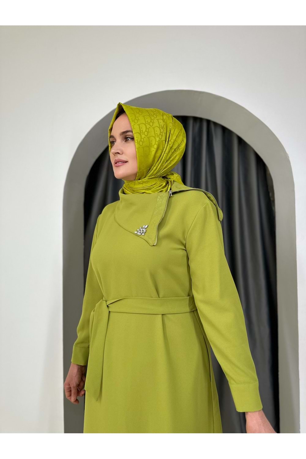 Puane Ema Yaka Taşlı Abiye 12532 - Yağ Yeşili - S
