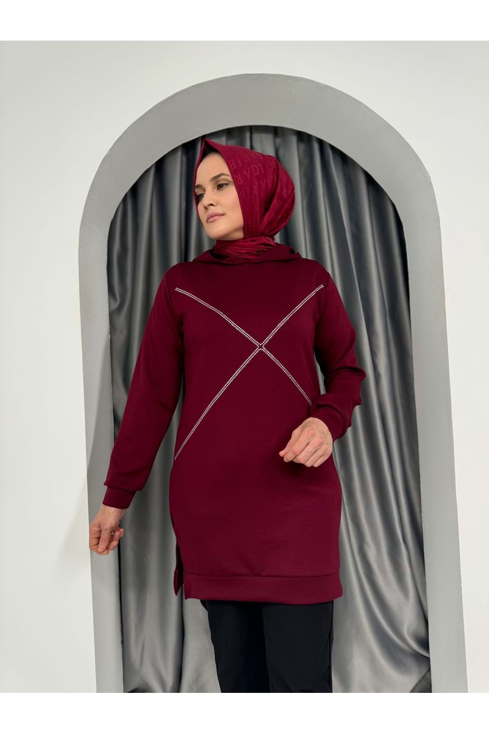 Oysho Taşlı Kapşonlu Tunik 1436 - Bordo - L-XL - AZRA04983-Bordo-L-XL