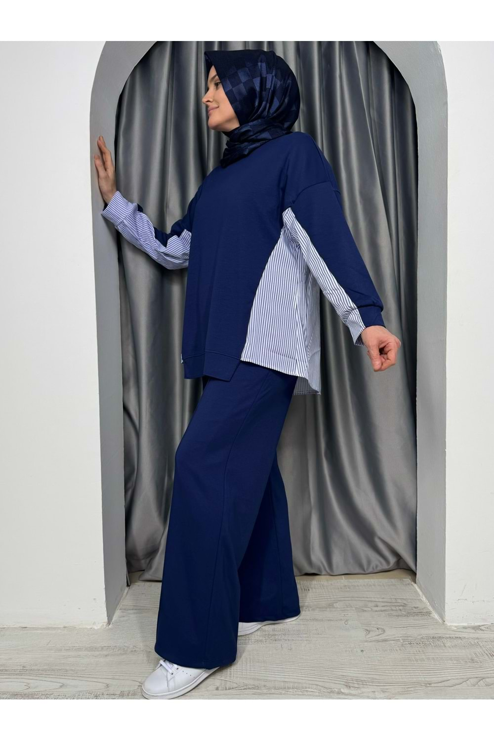 Yanı Çizgi Garnili Takım 24894 - Lacivert - XL - AZRA05131-Lacivert-XL