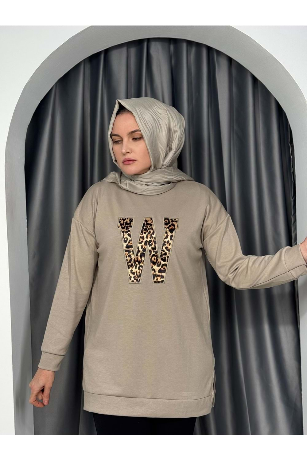 W Leopar Nakışlı Oysho Yırtmaçlı Tunik 760 - Bej - L-XL