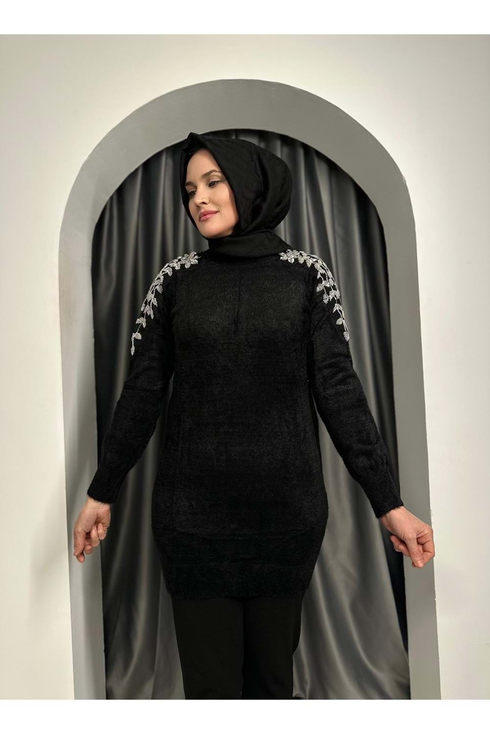 Omuz Detay Taşlı Tunik 140308 - Siyah - TEK BEDEN - AZRA05328-44390