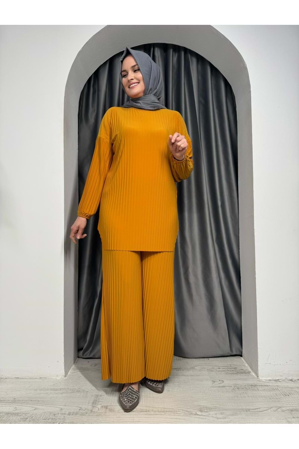 Piliseli Kolları Lastikli Sendy Takım 1967 - Hardal - 38-40 - AZRA05399-45050
