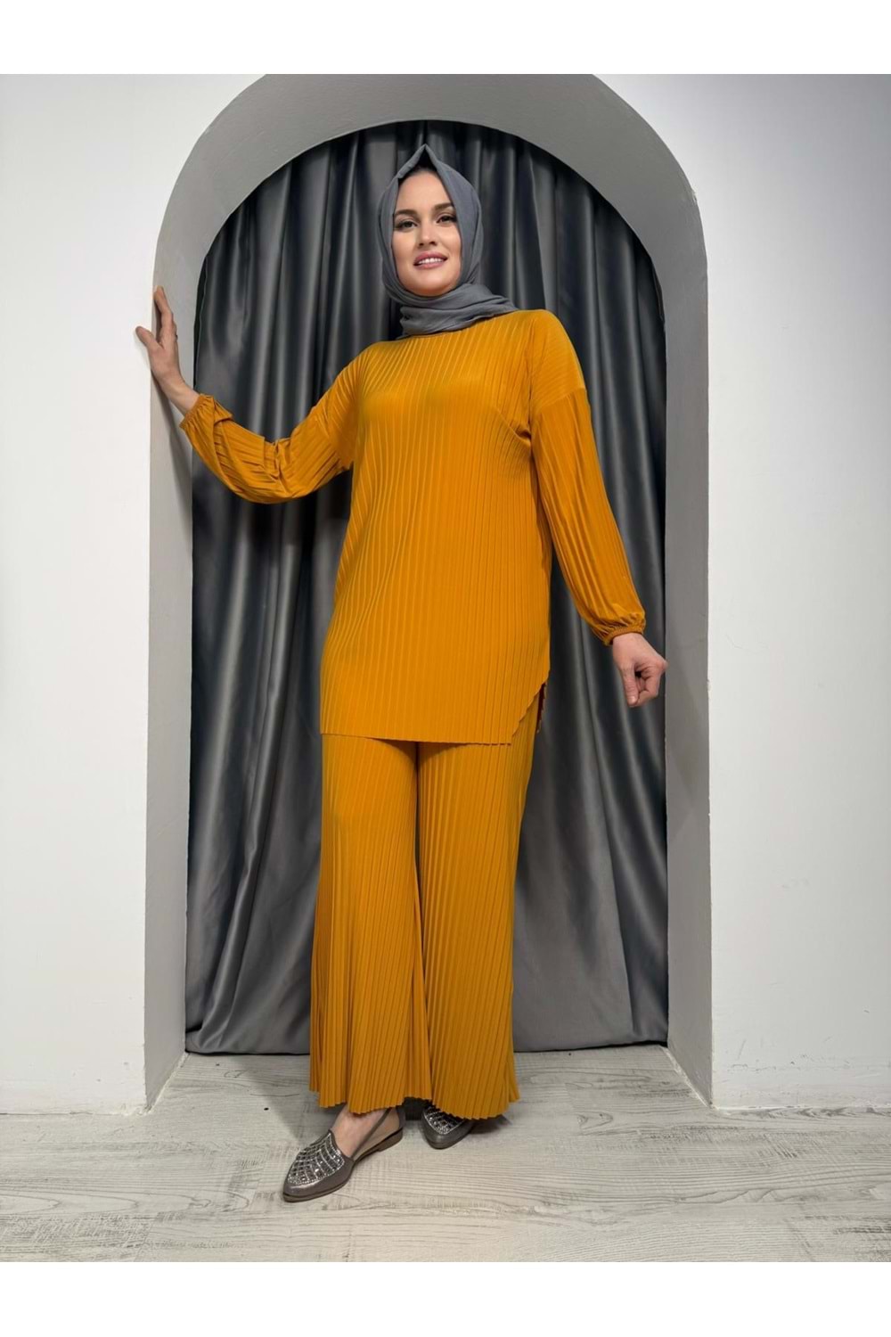 Piliseli Kolları Lastikli Sendy Takım 1967 - Hardal - 38-40 - AZRA05399-45050