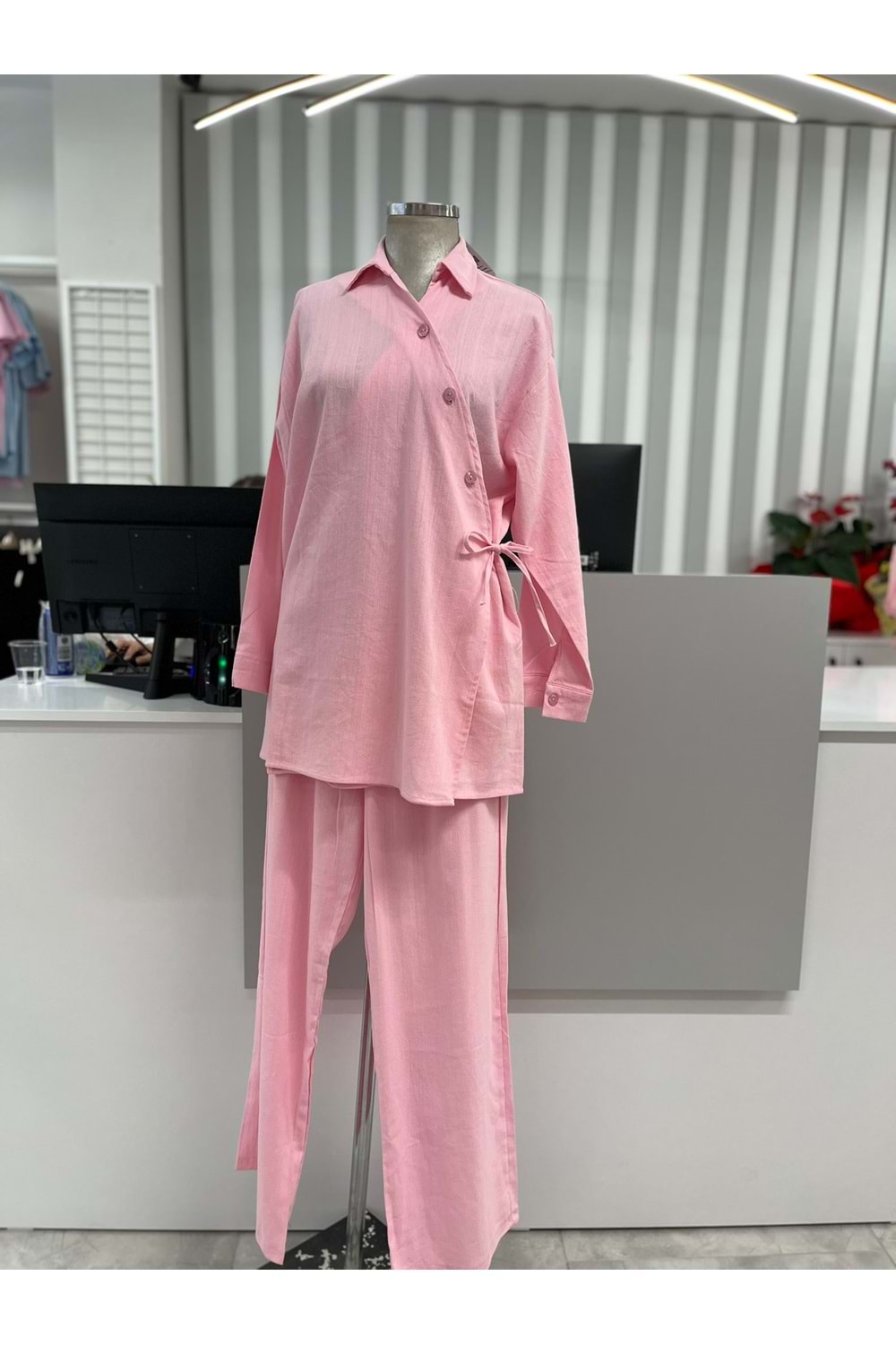 Yandan Bağlamalı Düğmeli Keten Takım 251087 - Pembe - M - AZRA05976-49365