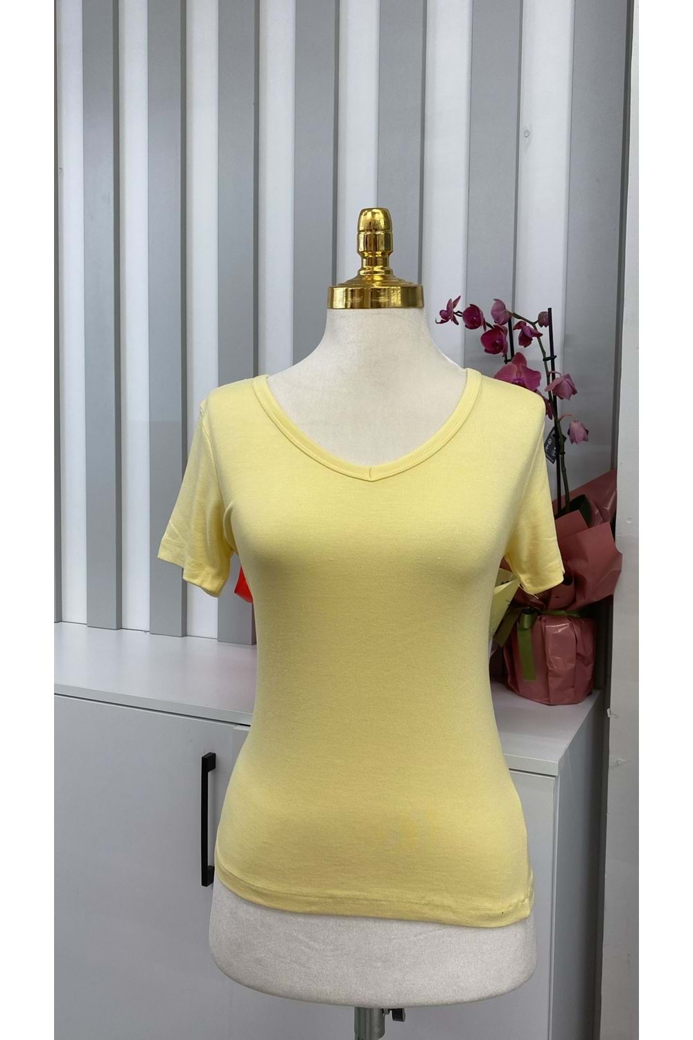 V Yaka Bady 1043 - Sarı - L
