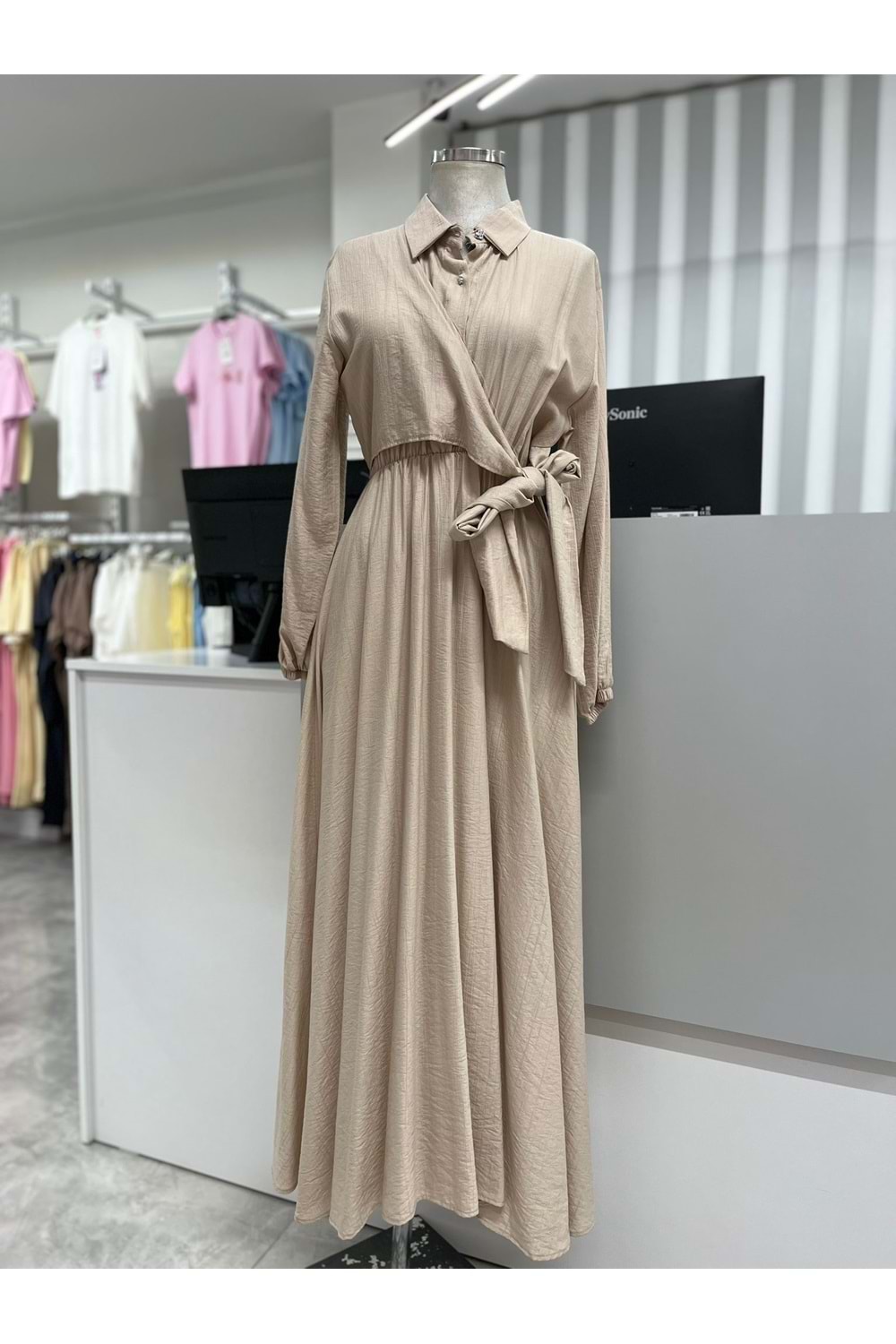 Çapraz Bağlamalı Çiçek Düğme Elbise 9685 - Bej - L-XL