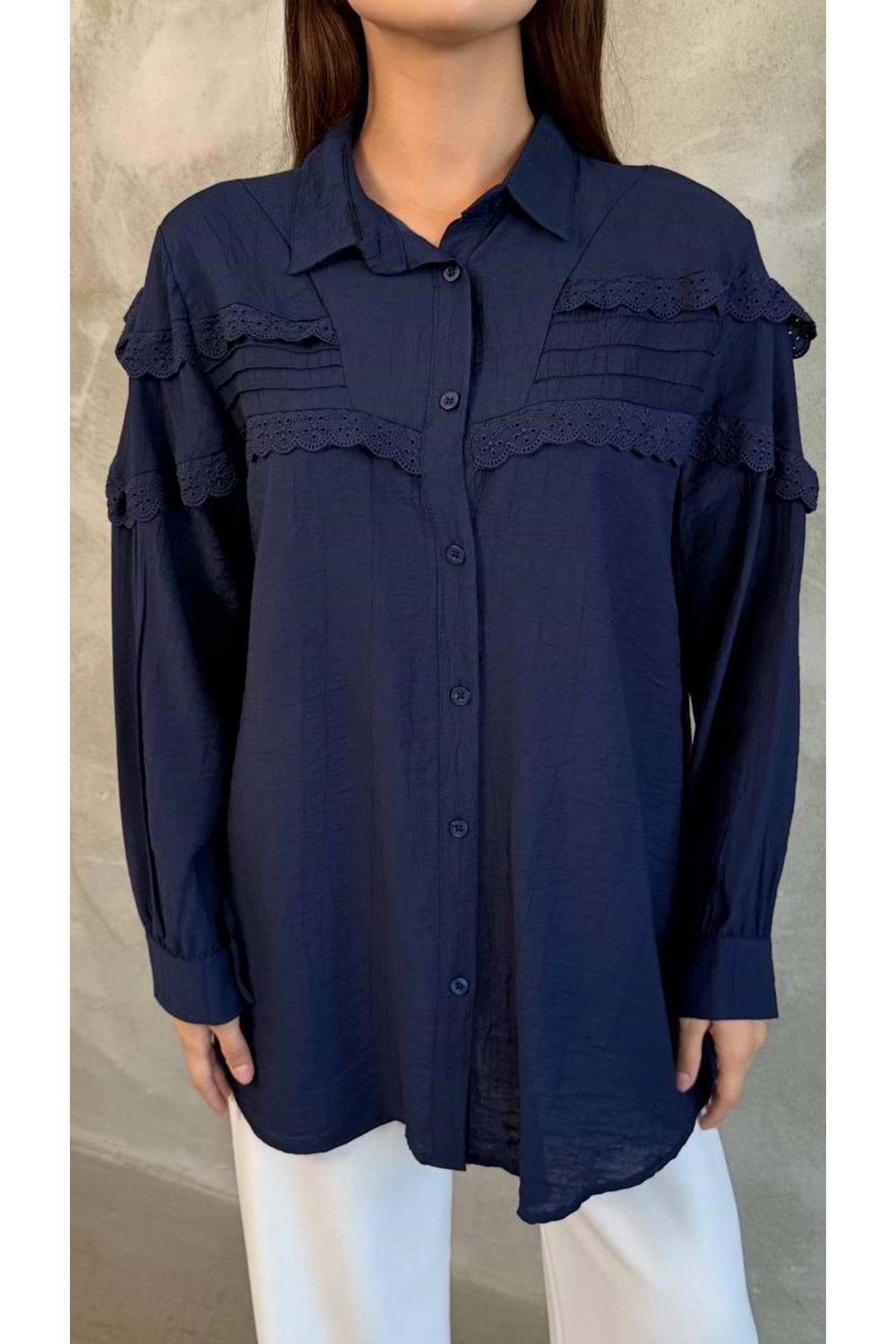 Göğsü Dantelli Tunik Gömlek 251089 - Lacivert - L