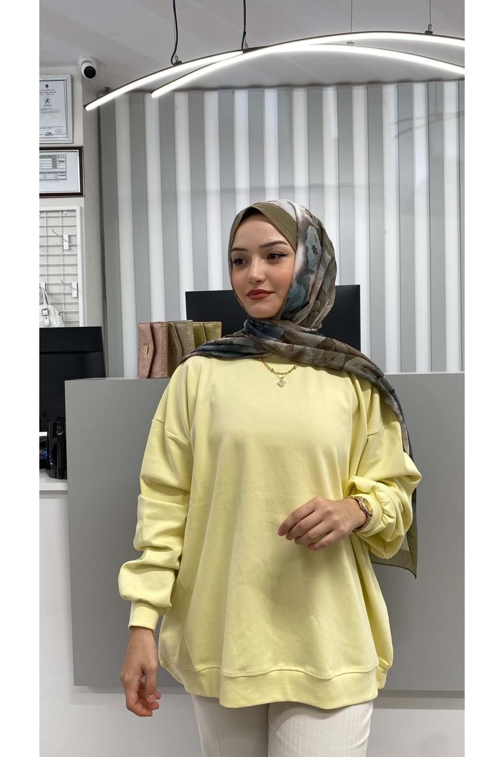 Bisiklet Yaka Salaş Sweat 26172 - Sarı - TEK BEDEN