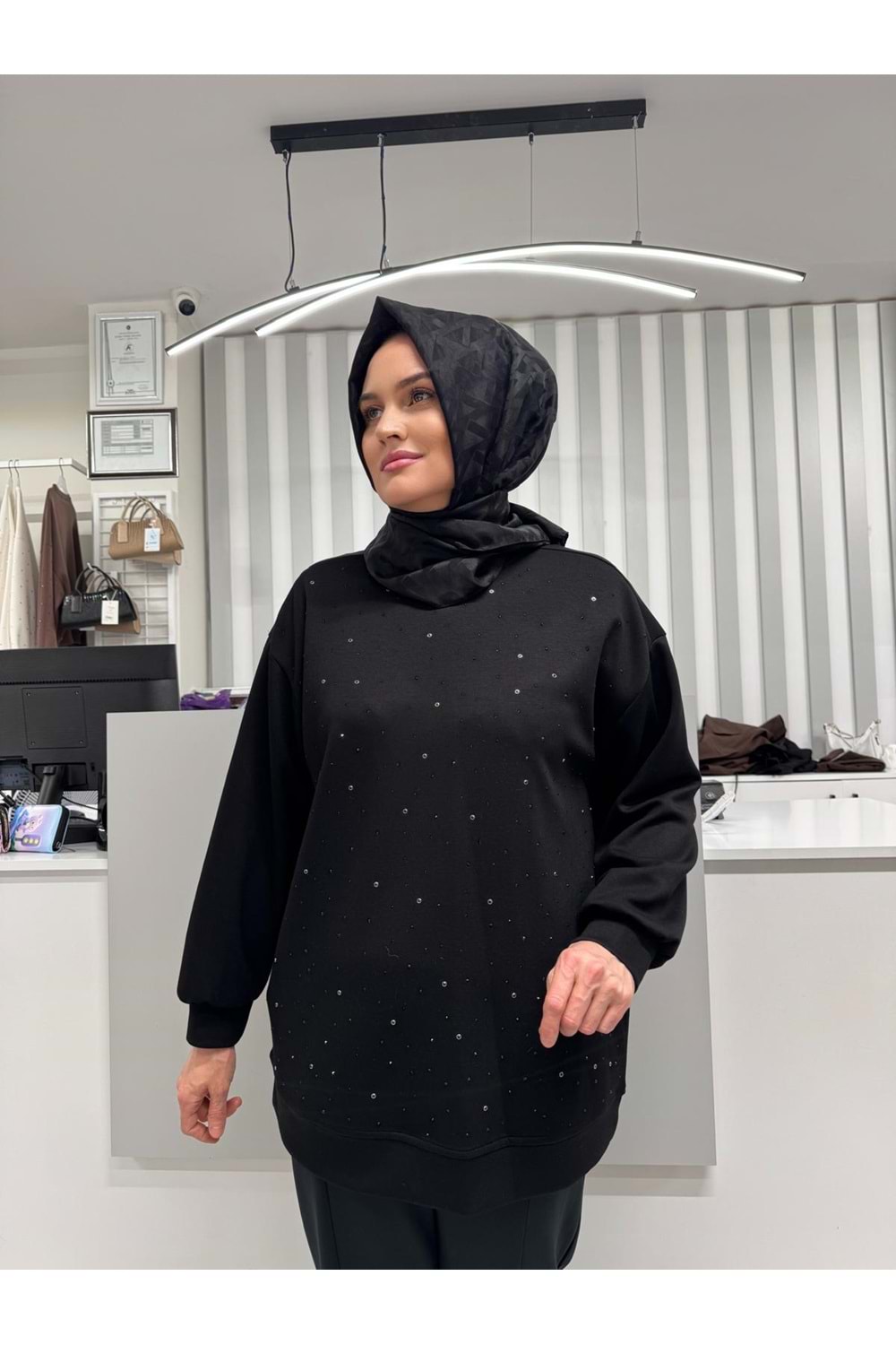 Serpme Taşlı S-Shırt 0036135 - Siyah - TEK BEDEN - AZRA07046-56591