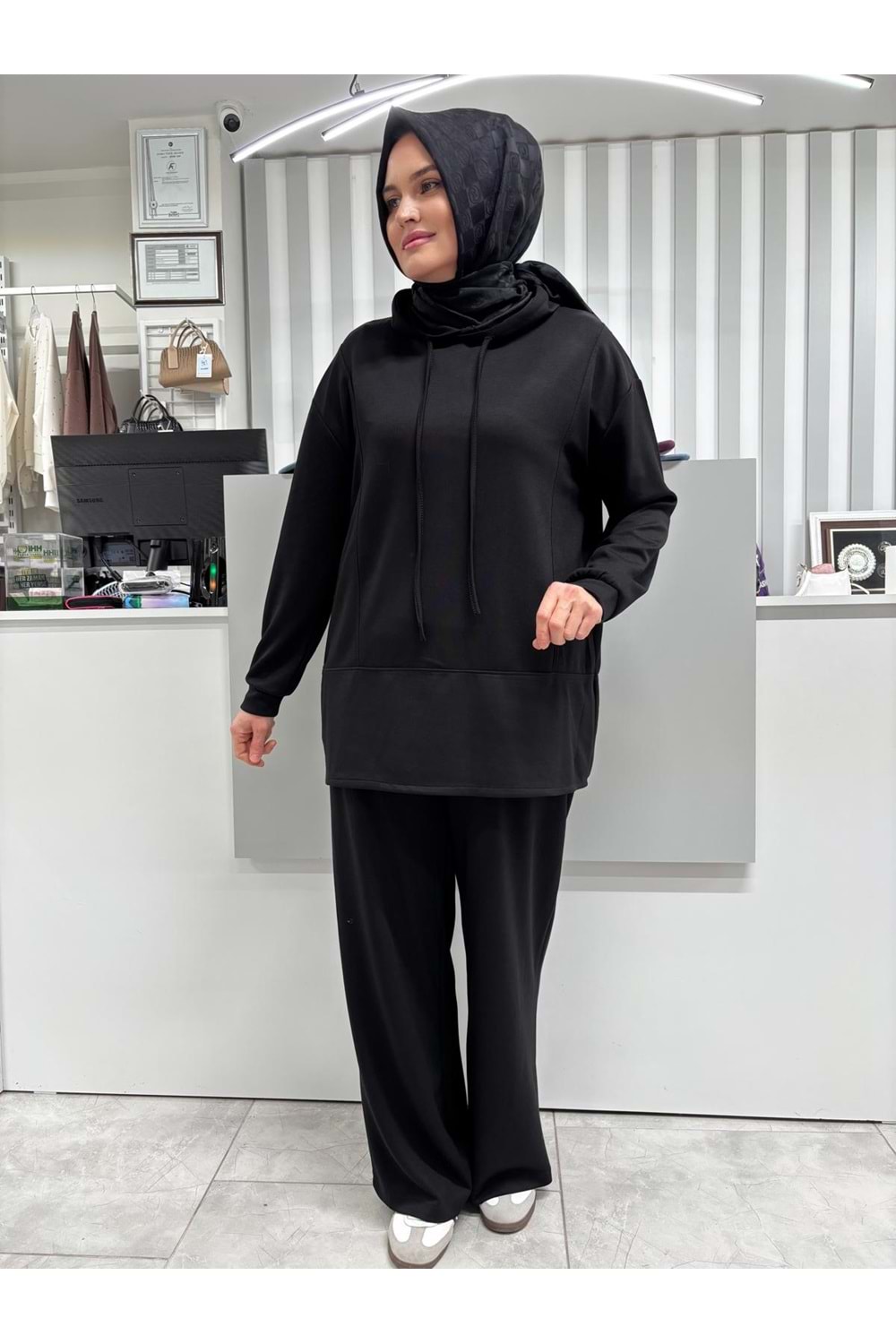 Kapşonlu Takım 1104 - Siyah - 38-40 - AZRA07084-56811