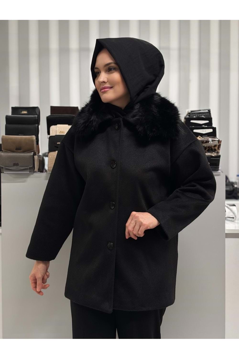 Yakası Kürklü Kaşe 140199 - Siyah - 40 - AZRA07196-57475