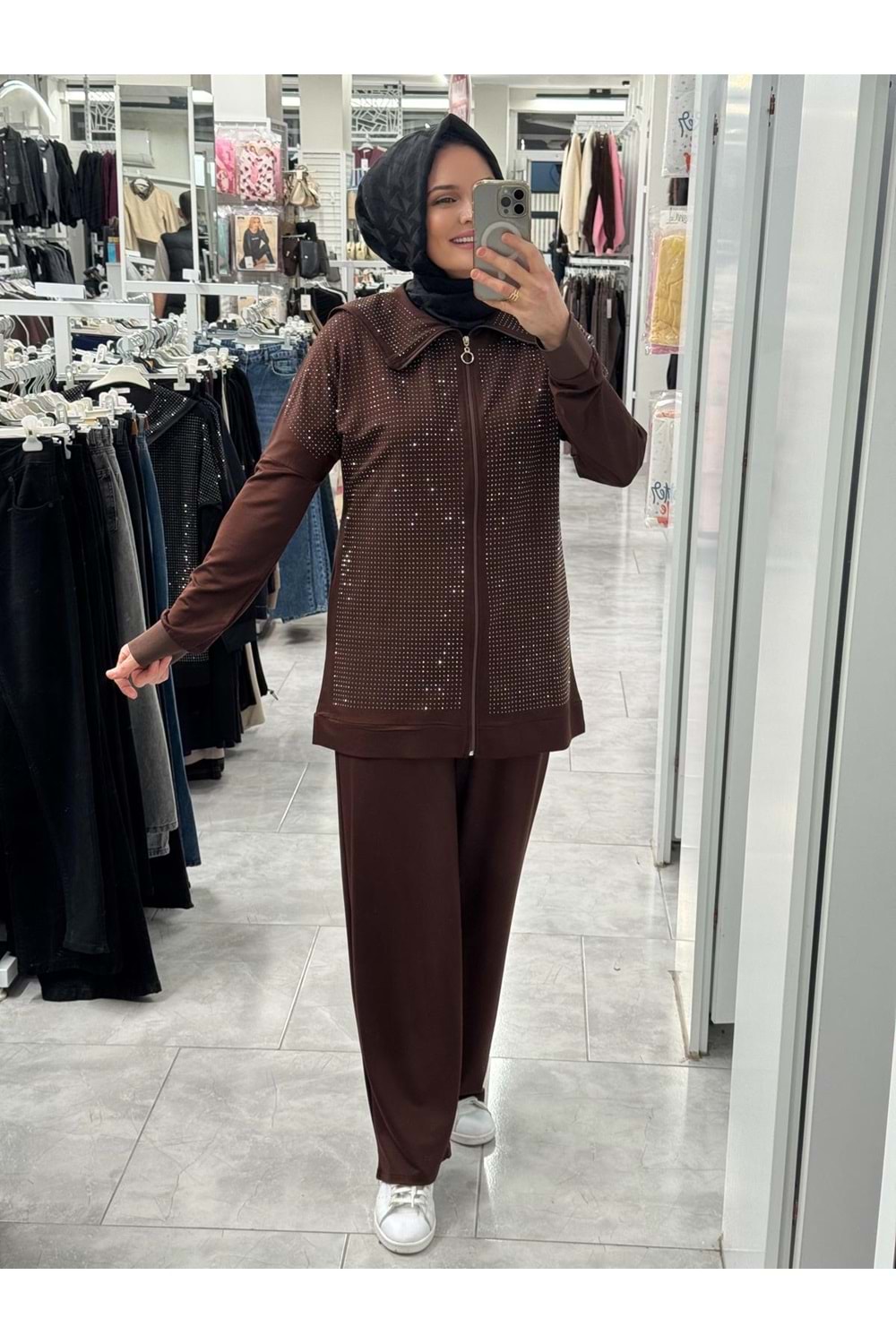 Önleri Pullu Takım 1250 - Acı Kahve - 40 - AZRA07332-Acı Kahve-40