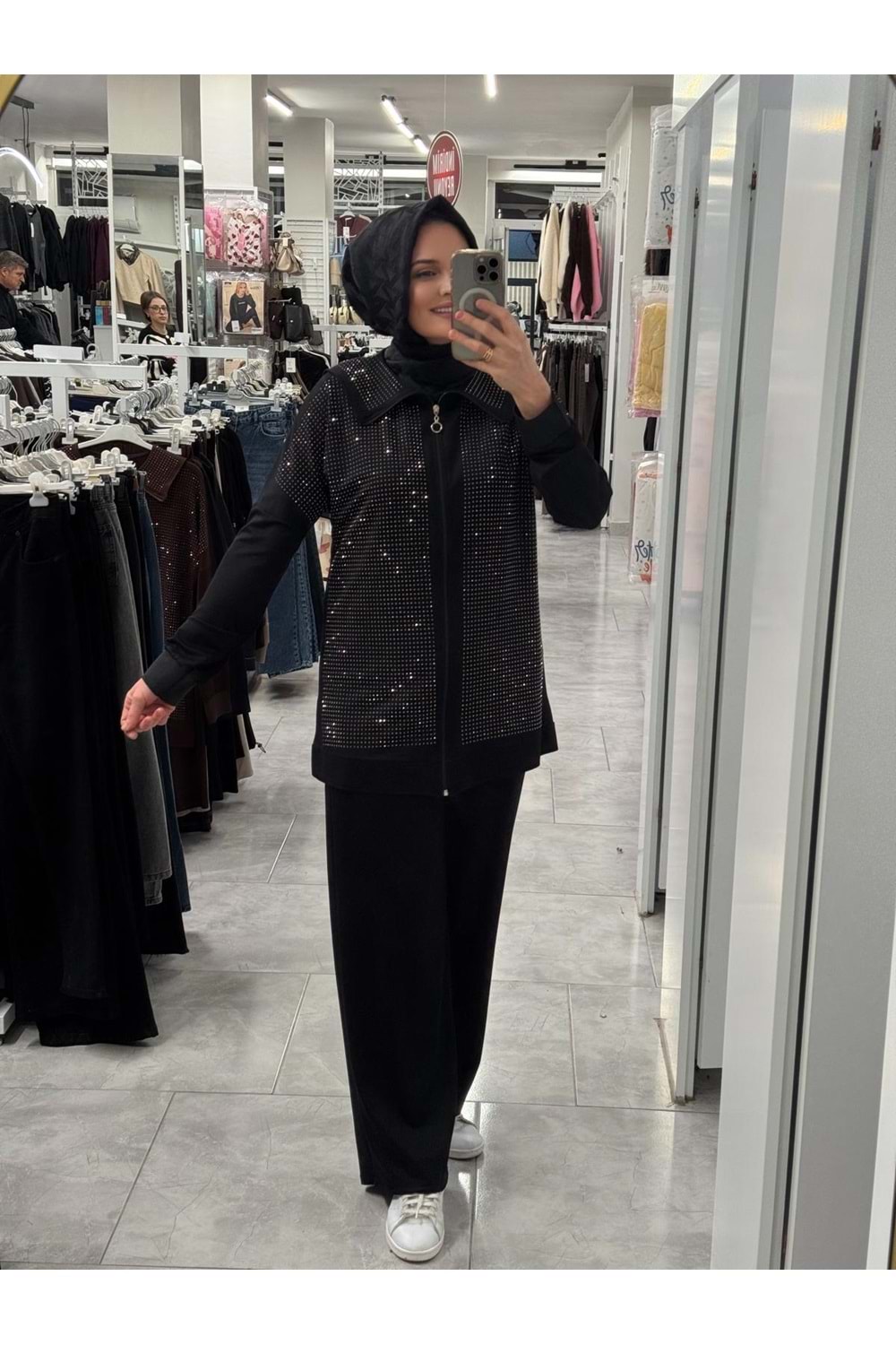 Önleri Pullu Takım 1250 - Siyah - 40 - AZRA07332-Siyah-40