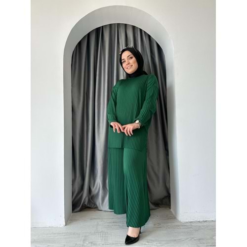 Sendy Takım 1210 - Zümrüt Yeşili - TEK BEDEN