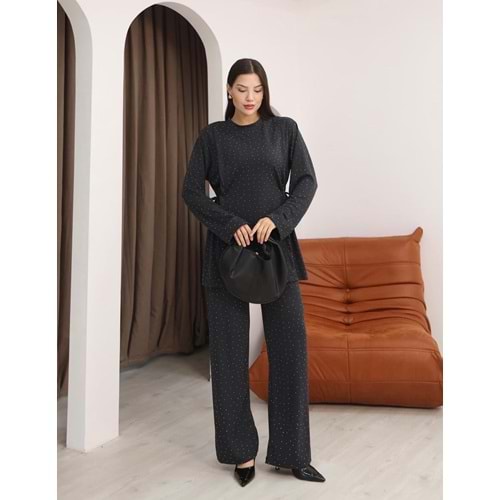 Oyşo Kumaş Yanları Büzgülü Taşlı Takım 26215 - Füme - S - AZRA07027-57455