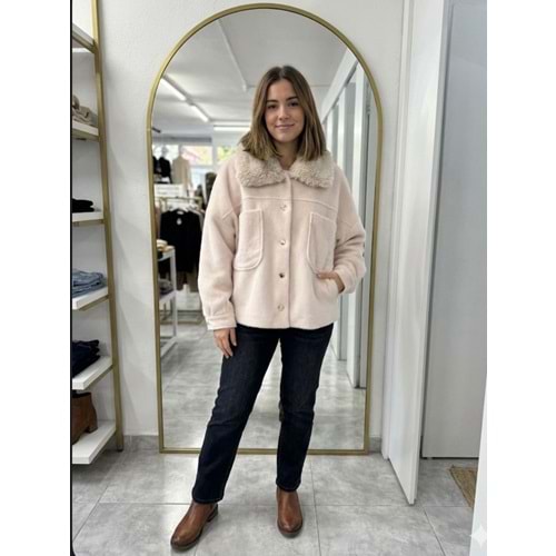 Cepli Kürk Yakalı Shacket 1005251 - Bej - L - AZRA07097-56886