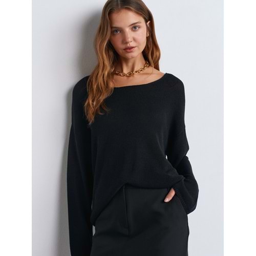 Oval Yaka Kazak 10706 - Siyah - TEK BEDEN - AZRA07430-Siyah-TEK BEDEN