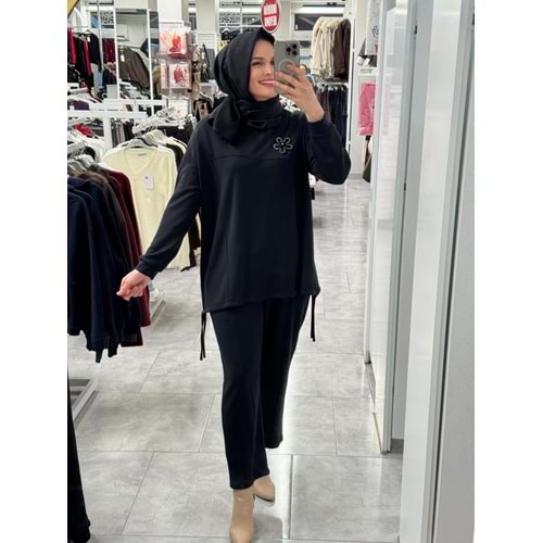 Yanı Çiçek Detaylı Modal Kumaş Takım 1606 - Siyah - 42-44 - AZRA07613-59793
