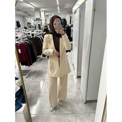 Taşlı Ceketli Takım 1318 - Bej - 40