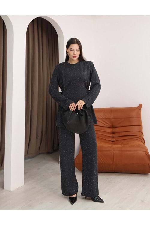 Oyşo Kumaş Yanları Büzgülü Taşlı Takım 26215 - Füme - L - AZRA07027-57457