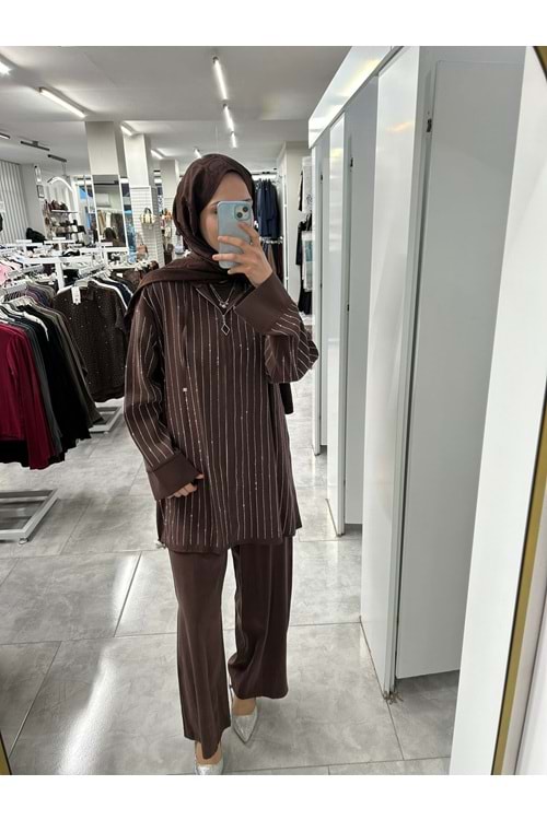 Pullu Takım 120374 - Acı Kahve - 40