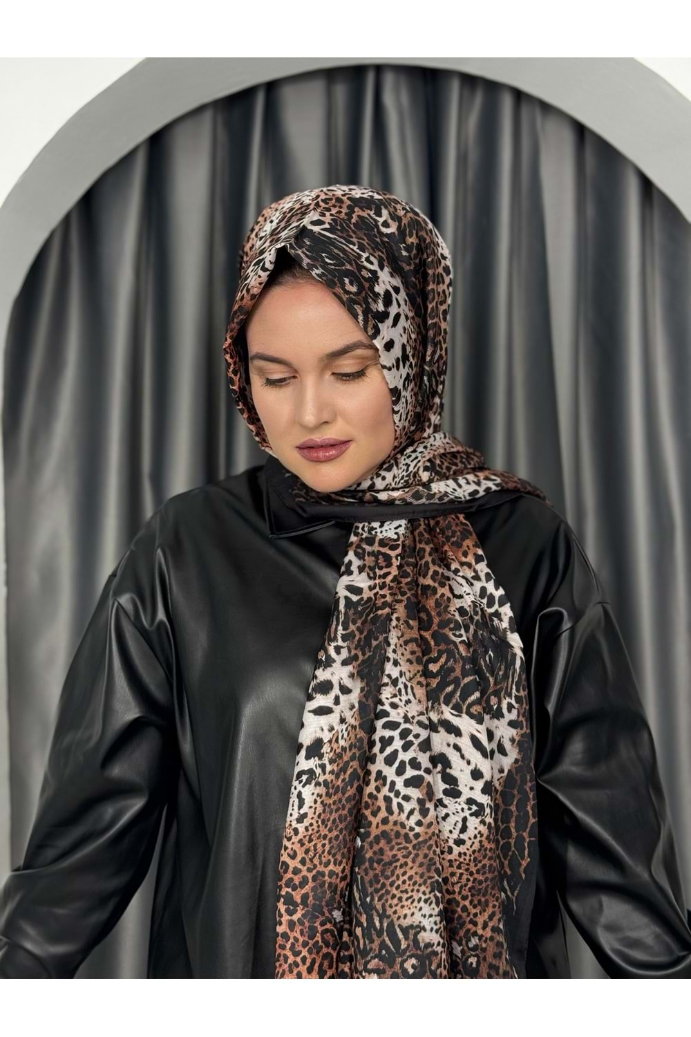 Küçük Leopar Desen Soft Şal 2269 - Koyu Kahve - TEK BEDEN - AZRA05095-Koyu Kahve-TEK BEDEN